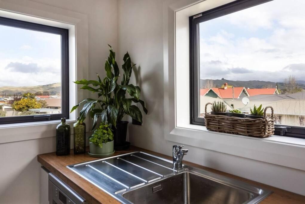 Apartment 2 - Haddin Court - Stunning Executive Blenheim Kültér fotó