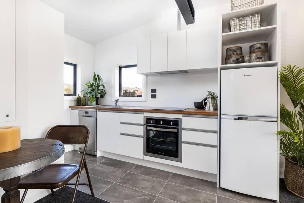 Apartment 2 - Haddin Court - Stunning Executive Blenheim Kültér fotó